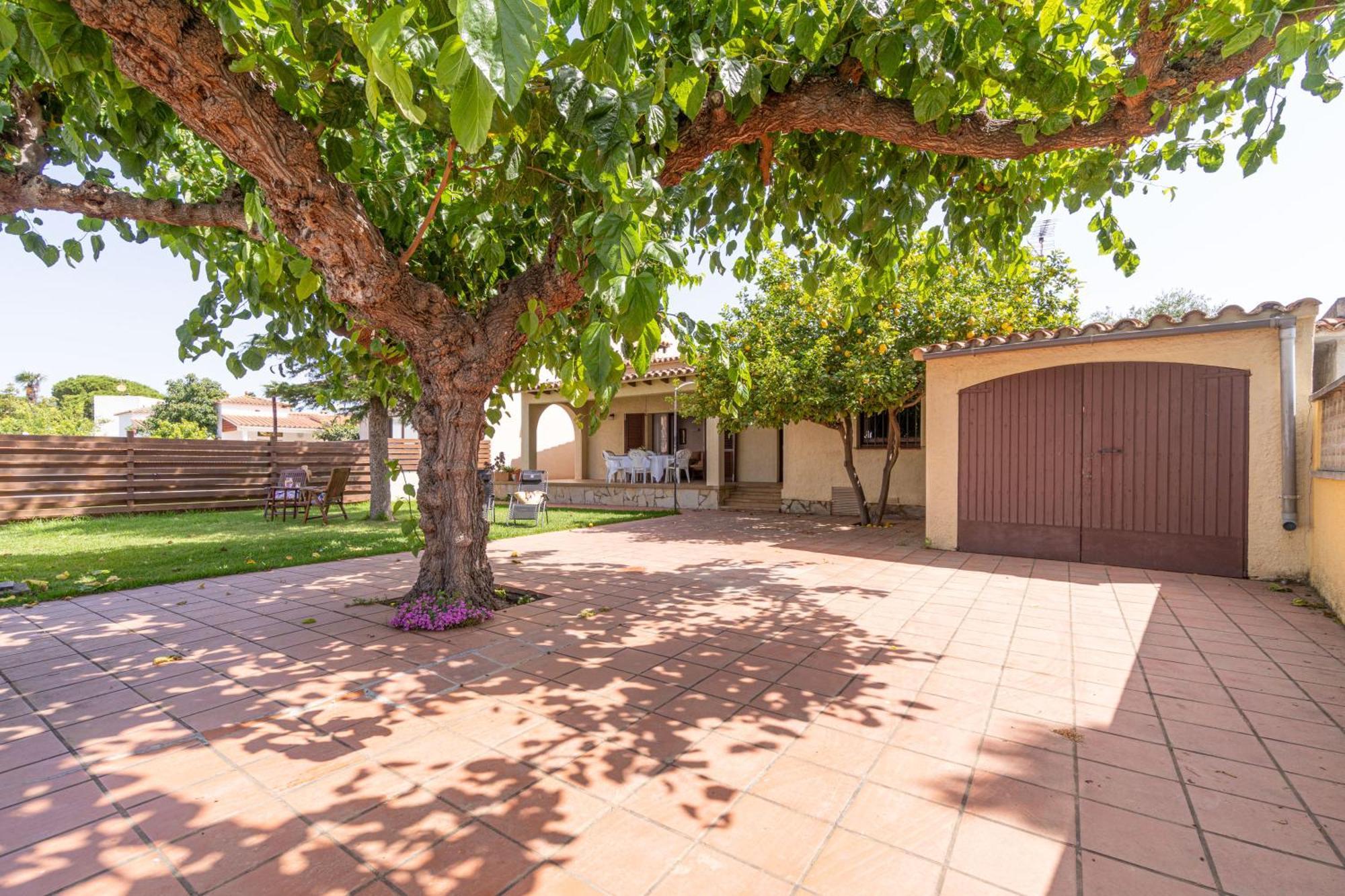 אמפוריבראבה Apart-Rent Casa Con Jardin Pani 0081 מראה חיצוני תמונה