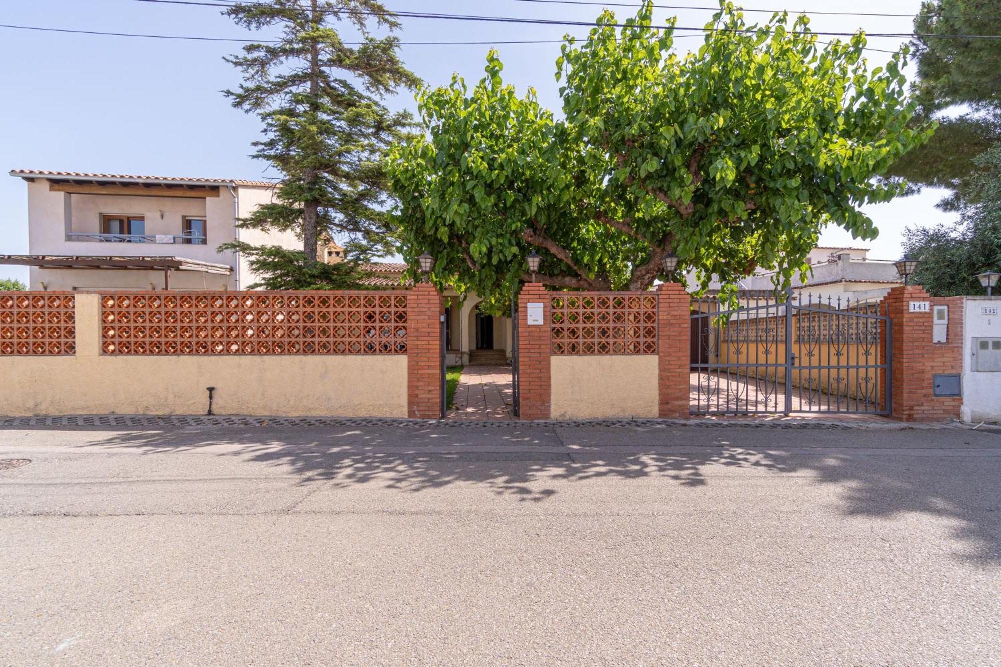 אמפוריבראבה Apart-Rent Casa Con Jardin Pani 0081 מראה חיצוני תמונה